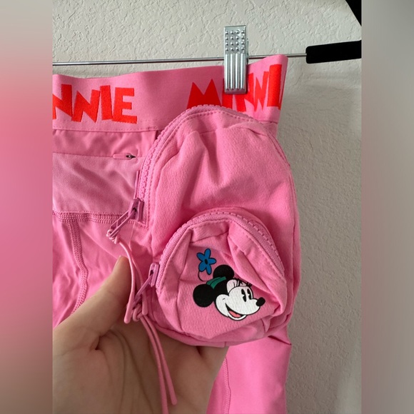 NWT Outdoor Voices X Disney Snack Leggings Minnie Pink - Picture 3 of 3